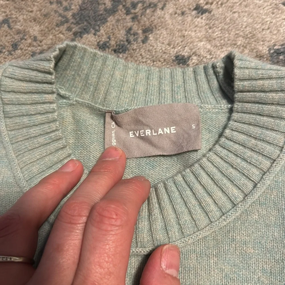 Everlane Green Crew Neck Sweater size S - Picture 2 of 3